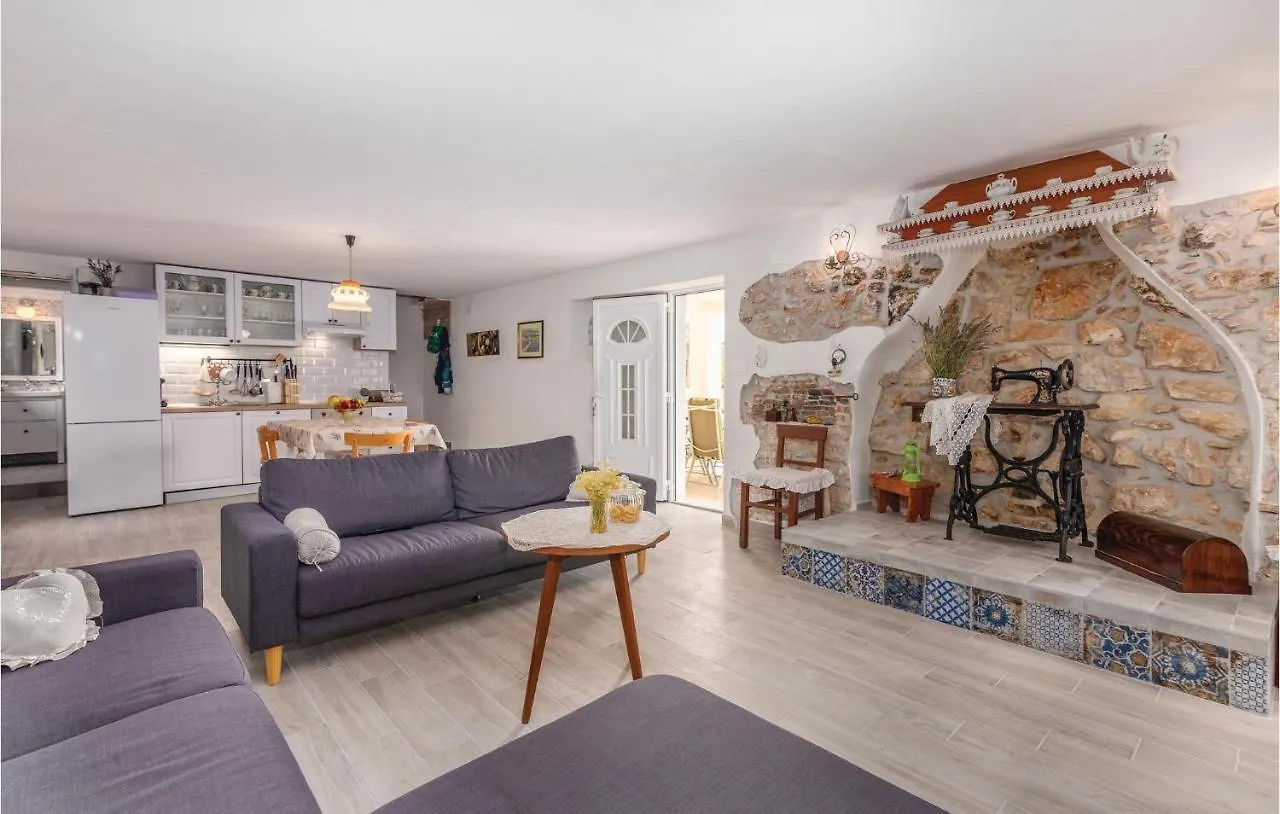 Holiday home Nice Home In Cres With House Sea View